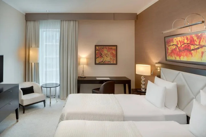 Hotel Kempinski River Park