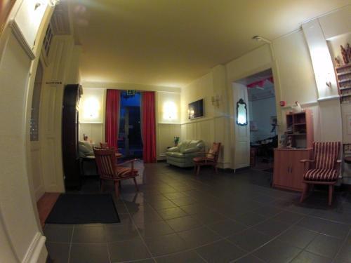 Basicrooms Hotel