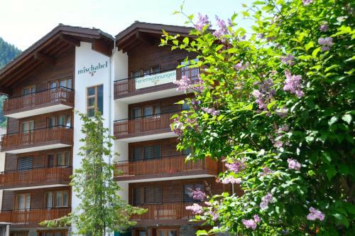 Apartamentos Haus Mischabel