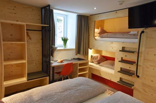 Hostal Eiger Guesthouse