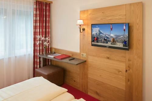 Hostal Annex Antika