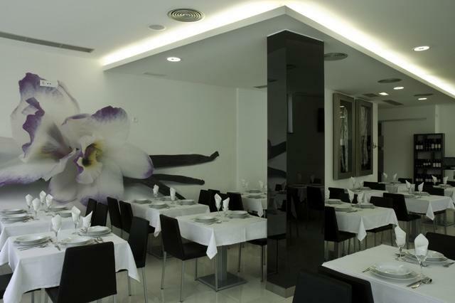 Hotel Genesis