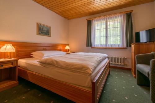 Swiss Chalet-style Hotel Walliser Spycher