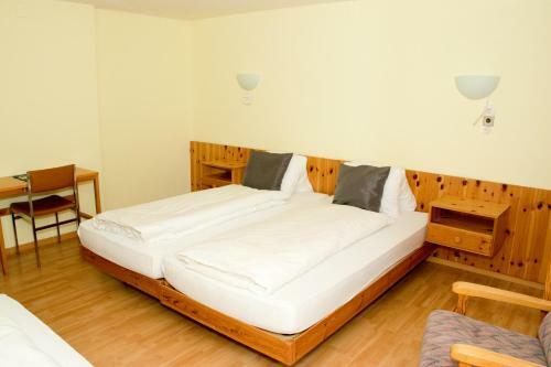 Hotel Chamanna Bed & Breakfast