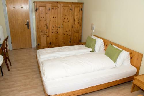 Hotel Chamanna Bed & Breakfast
