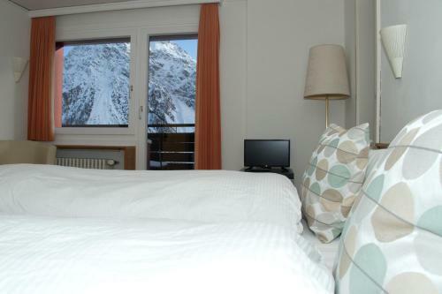 Hotel Chamanna Bed & Breakfast
