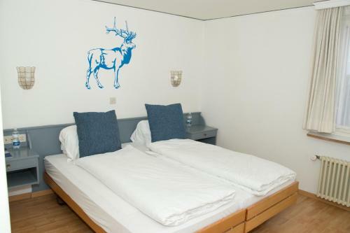 Hotel Chamanna Bed & Breakfast
