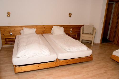 Hotel Chamanna Bed & Breakfast