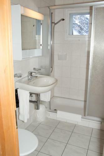 Hotel Chamanna Bed & Breakfast