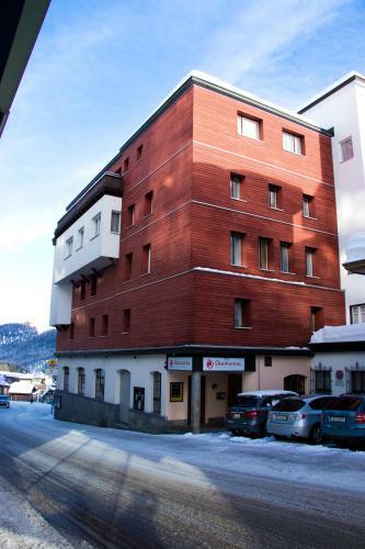 Hotel Chamanna Bed & Breakfast