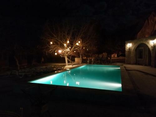 Albergue Nirvana Cave Hotel