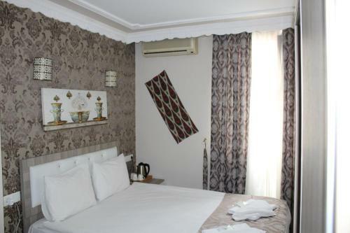 Hostal Ararat Hotel