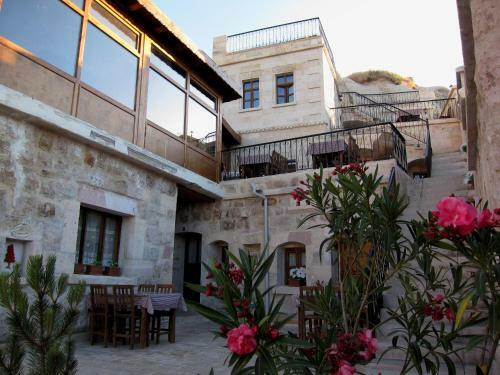 Hostal Gedik Cave Hotel