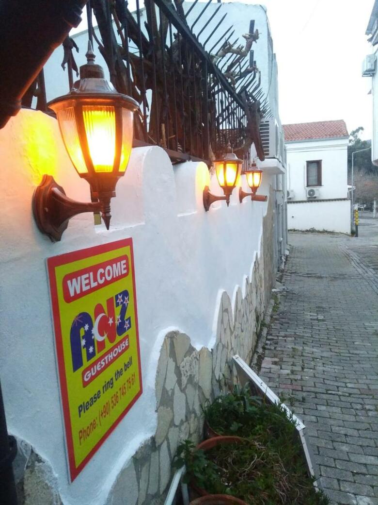 Hostal Anz Guest House