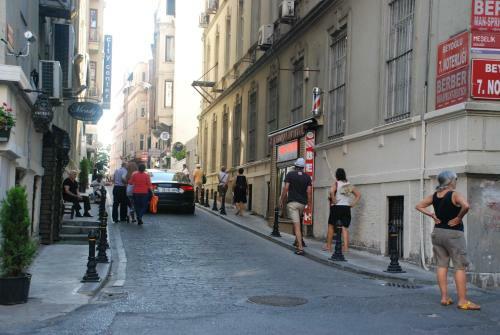 Taksim 9 Suites Apartments