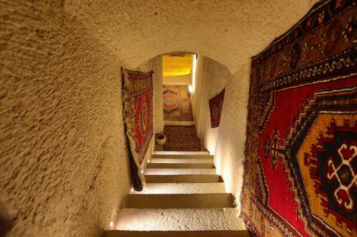Hostal Safran Cave Hotel