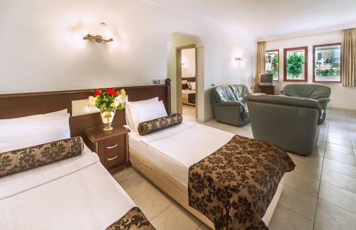 Saritas Hotel