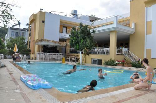 Tuncer Garden Hotel