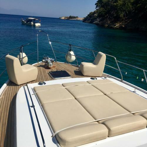 Lagoon-boat