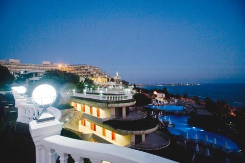 Hotel Crystal Sunrise Queen Luxury Resort & Spa
