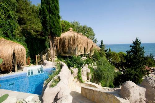 Hotel Crystal Sunrise Queen Luxury Resort & Spa