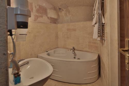 Posada Travel Inn Cave Hotel