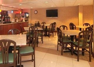 Hotel Comfort Suites