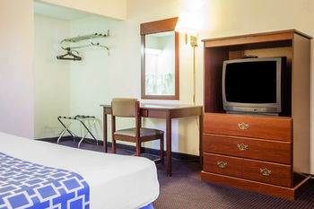 Hotel Rodeway Inn Conference Center