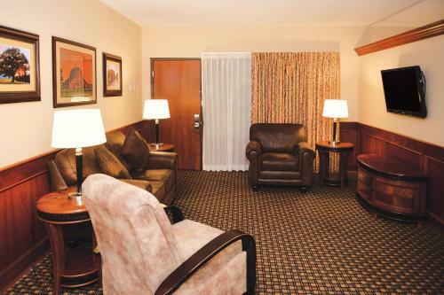 Hotel Quality Inn & Suites Starlite Village Conference