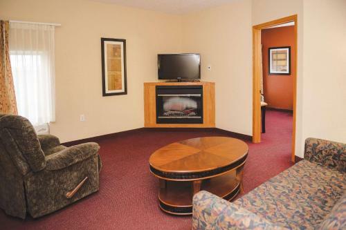 Hotel Quality Inn & Suites Starlite Village Conference
