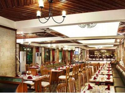 Hotel Savera