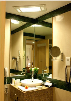Hotel Savera