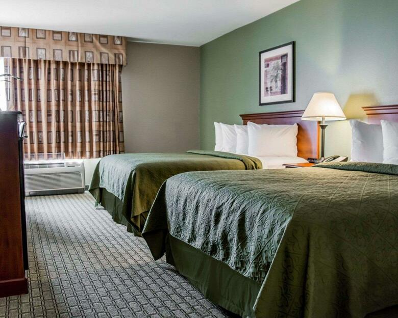 Hotel Quality Inn & Suites
