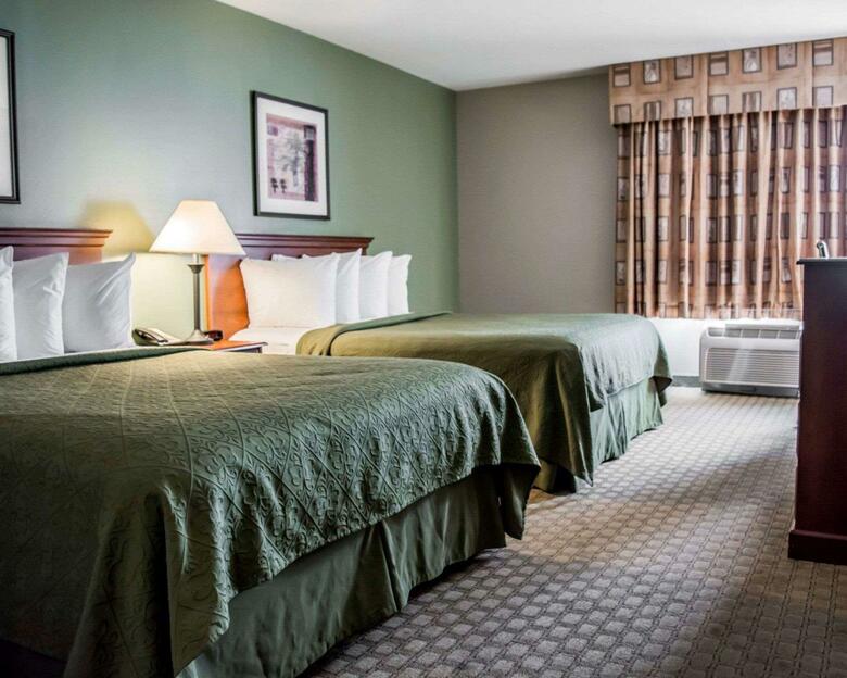 Hotel Quality Inn & Suites
