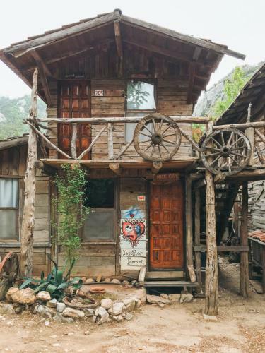 Albergue Kadir's Top Tree Houses