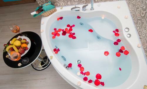 Ocean Blue High Class Hotel & Spa