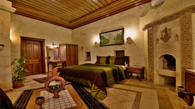 Posada Stone House Cave Hotel