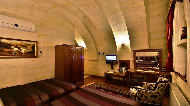 Posada Stone House Cave Hotel