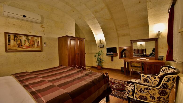 Posada Stone House Cave Hotel
