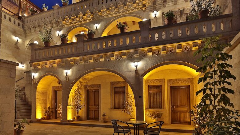 Posada Stone House Cave Hotel