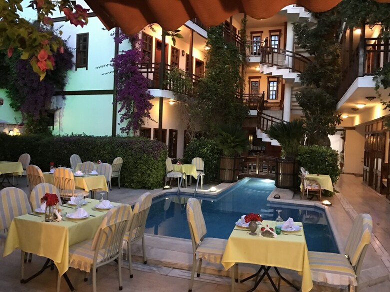 Hotel Karyatit Kaleici