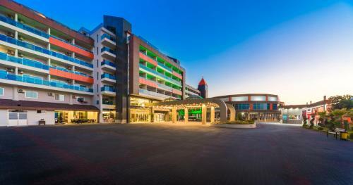 Lonicera Resort & Spa Hotel