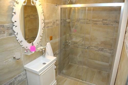 Hotel Ala�at? Alanur Otel