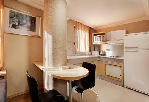 Gallery Hotel & Residence