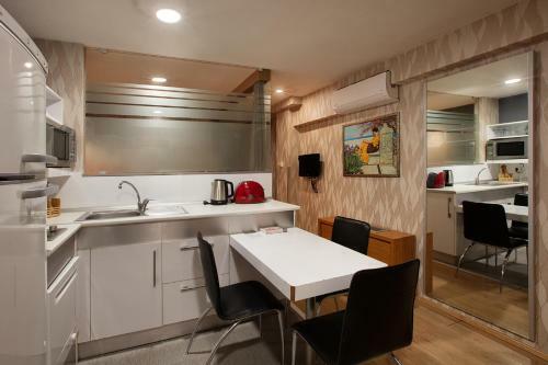 Gallery Hotel & Residence
