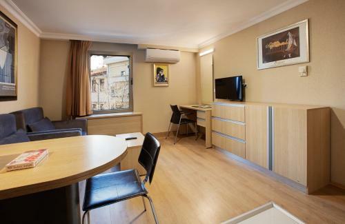Gallery Hotel & Residence