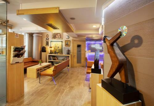 Gallery Hotel & Residence