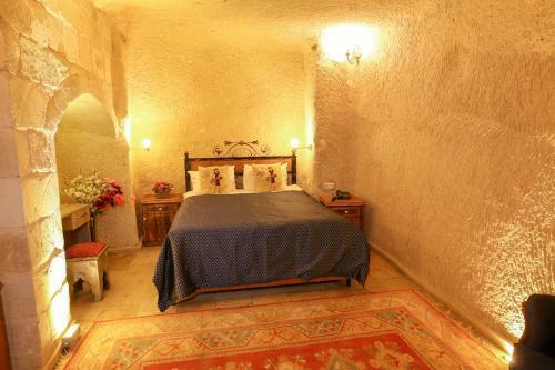 Bedrock Cave Hotel