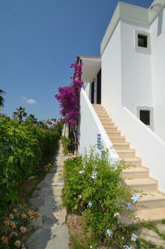 Salinas Beach Hotel