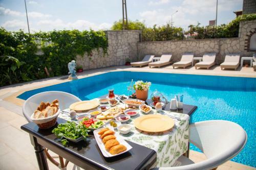 Hotel Teddy Luxury Ala�at?